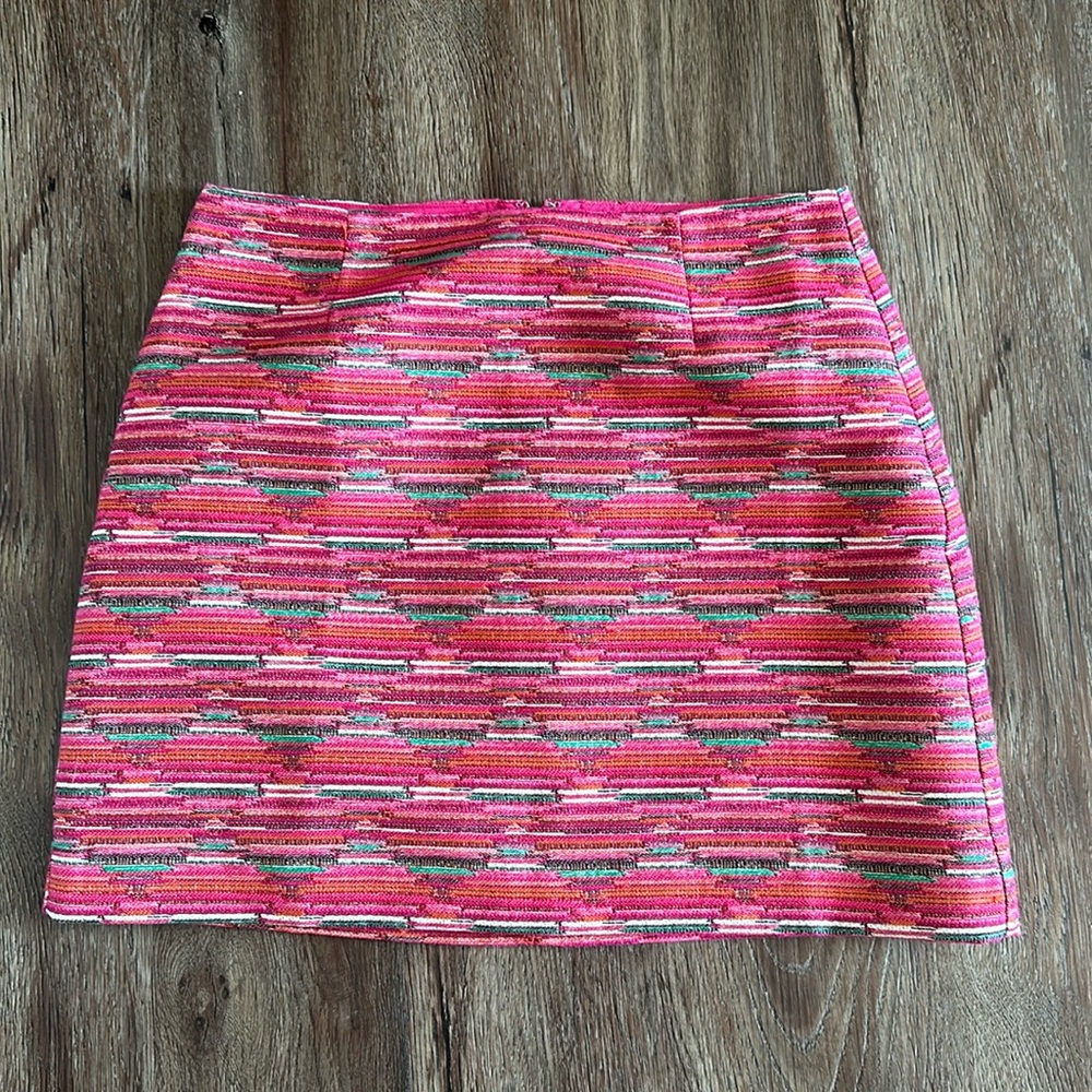 Ann Taylor LOFT--Women's Pink Patterned Mini Skirt Size 10